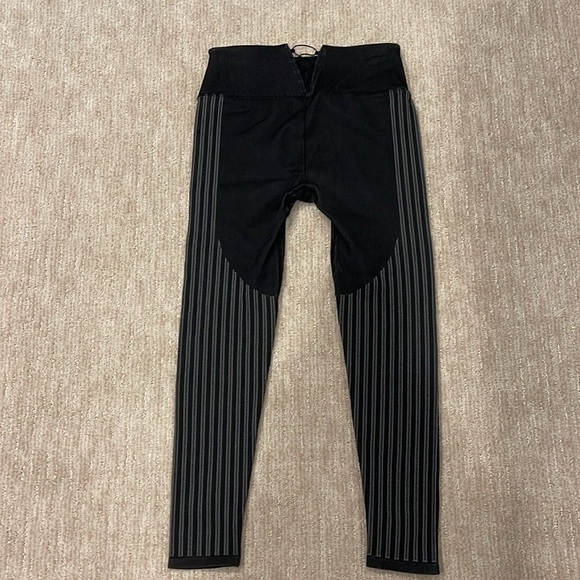 Fabletics Black Ribbed Leggings - Picture 2 of 5